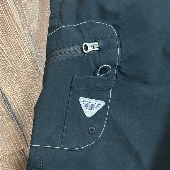 Columbia boys small PFG Omni shade black pull on shorts size Small (8) - Picture 3 of 9